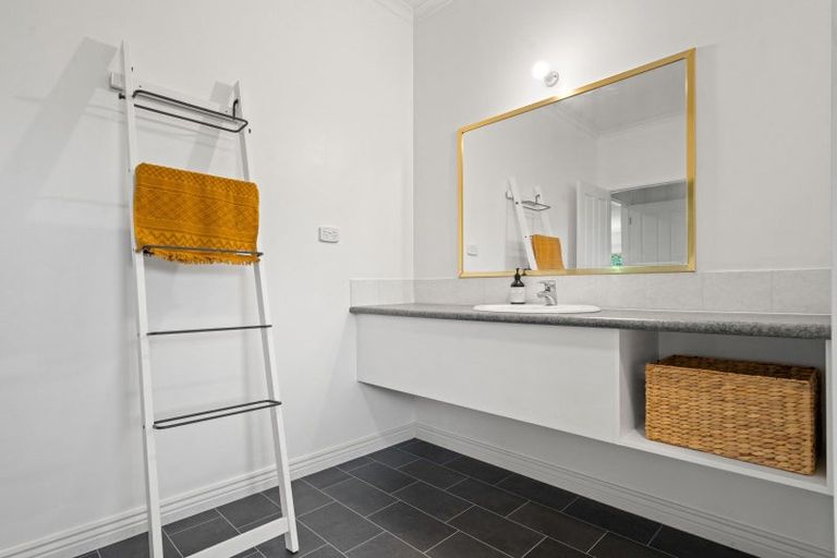 Photo of property in 92 Revans Street, Featherston, 5710