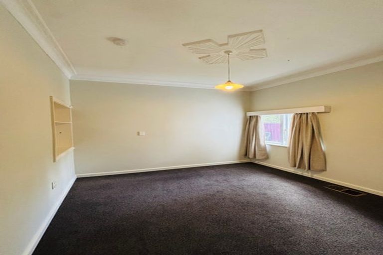 Photo of property in 5a Avalon Crescent, Avalon, Lower Hutt, 5011