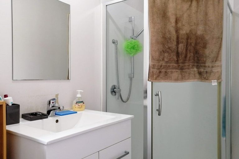 Photo of property in 39 Waller Avenue, Bucklands Beach, Auckland, 2012