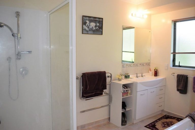 Photo of property in 57b Kirk Street, Otaki, 5512