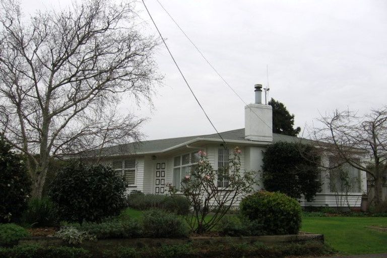 Photo of property in 18 Peters Avenue, Cloverlea, Palmerston North, 4412