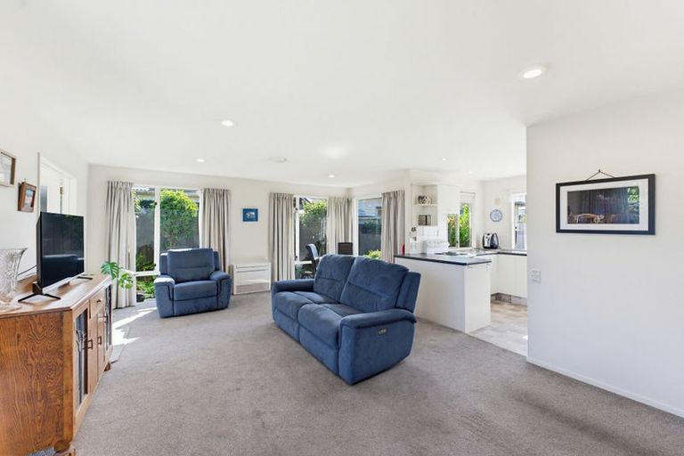 Photo of property in 2/1a Chalmers Street, Highfield, Timaru, 7910
