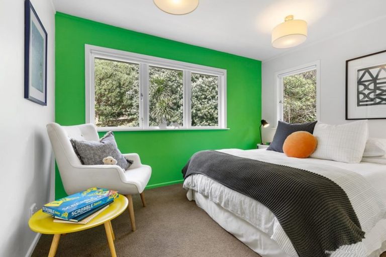 Photo of property in 23 Cave Road, Houghton Bay, Wellington, 6023