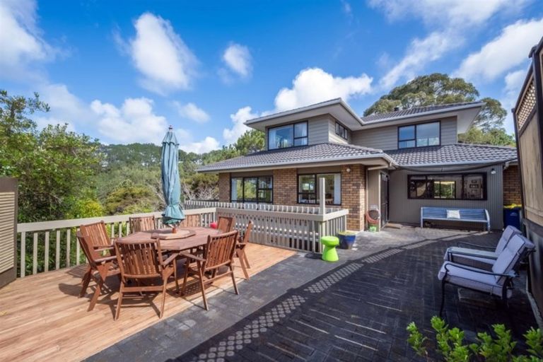Photo of property in 27 Bellbird Rise, Murrays Bay, Auckland, 0630