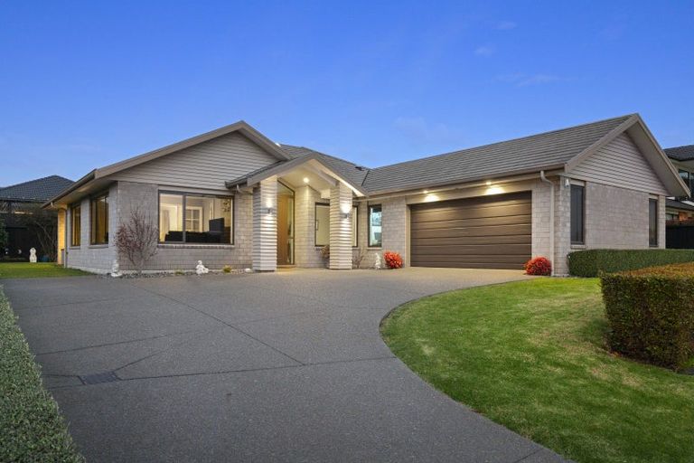 Photo of property in 67 Ina Ville Drive, Pukekohe, 2120