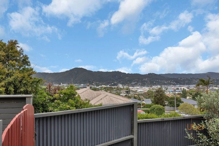 Photo of property in 98 Fourth Avenue, Woodhill, Whangarei, 0110