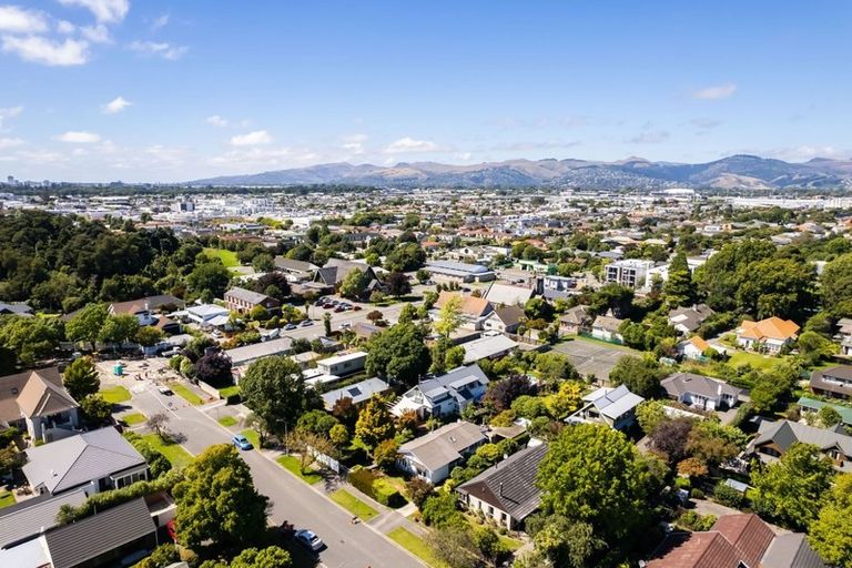 Photo of property in 113 Totara Street, Riccarton, Christchurch, 8041