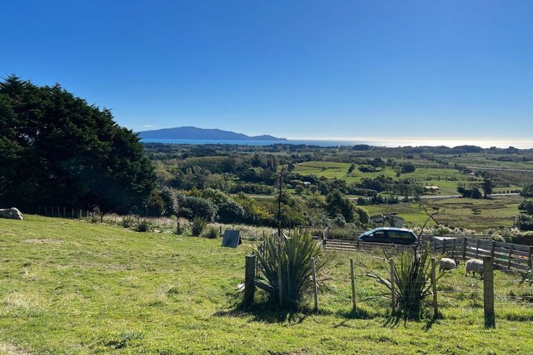 Photo of property in 251 Huia Street, Waikanae, 5391
