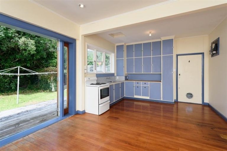 Photo of property in 5 Avon Street, Waterloo, Lower Hutt, 5011