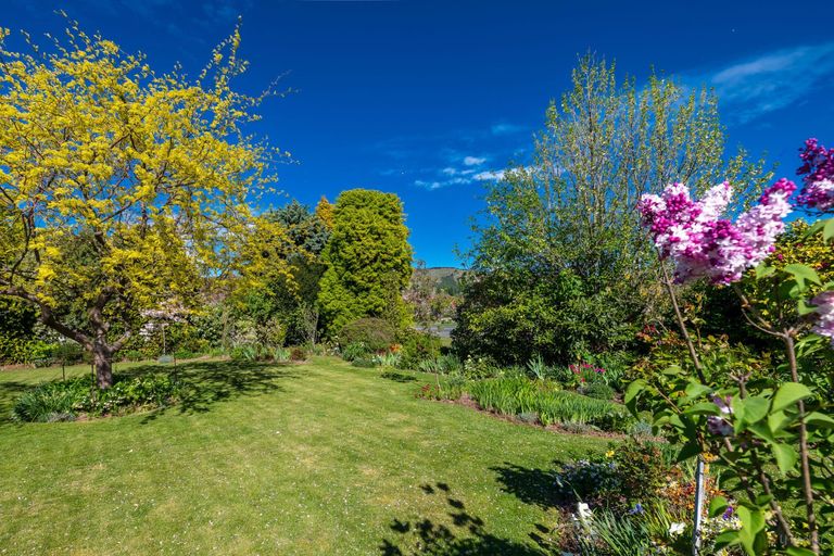 Photo of property in 1 Pitman Place, Waimate, 7924