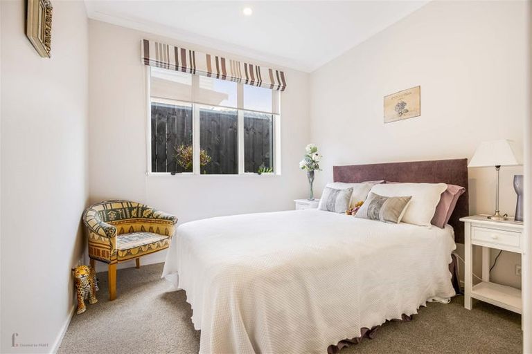 Photo of property in 3 Waiarohia Place, Hobsonville, Auckland, 0616