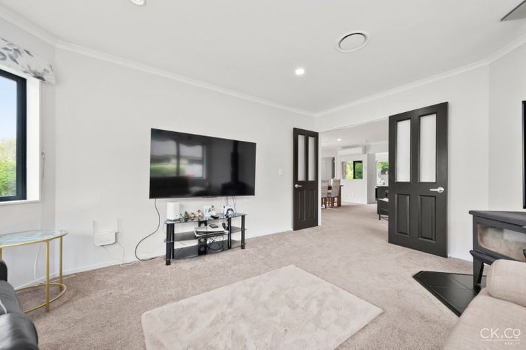 Photo of property in 4 Beechwood Way, Te Marua, Upper Hutt, 5018