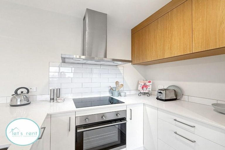 Photo of property in 11/18 Paraone Crescent, Takanini, 2112