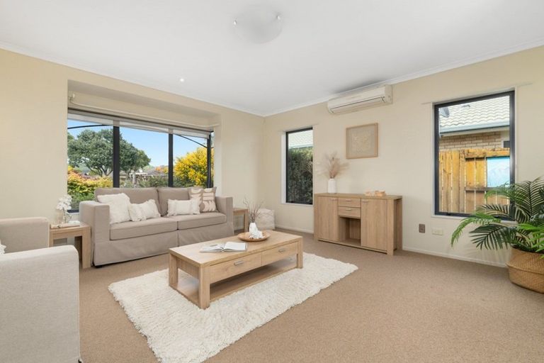 Photo of property in 5 Primrose Place, Papamoa Beach, Papamoa, 3118