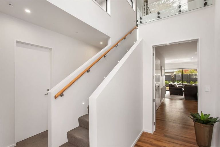 Photo of property in 5a Taylors Avenue, Bryndwr, Christchurch, 8052