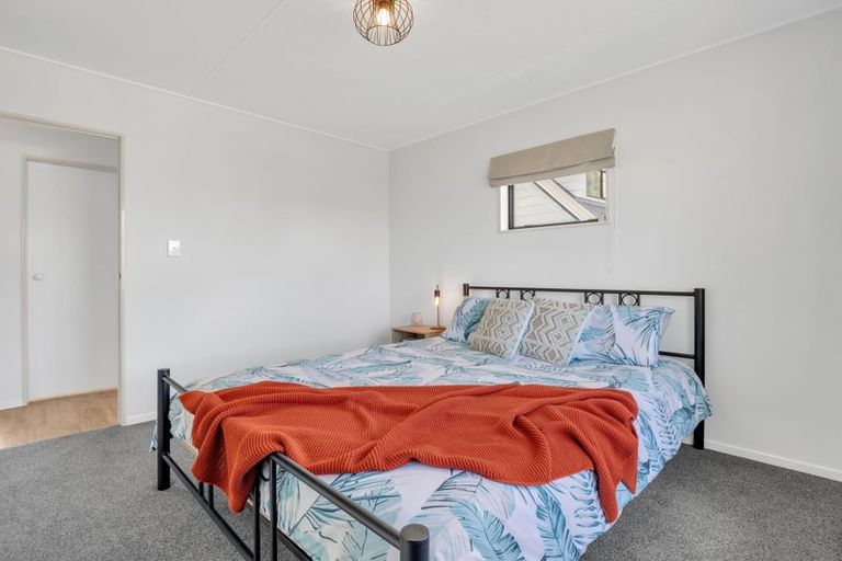 Photo of property in 8a Kaimai Place, Hairini, Tauranga, 3112