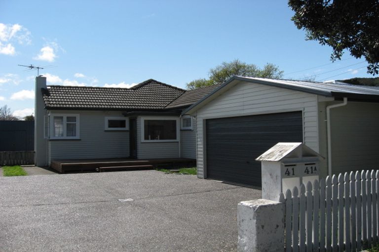 Photo of property in 41 Saint Ronans Avenue, Waterloo, Lower Hutt, 5011