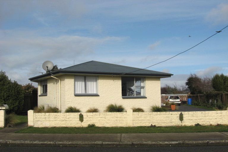 Photo of property in 13 Cargill Street, Waikiwi, Invercargill, 9810