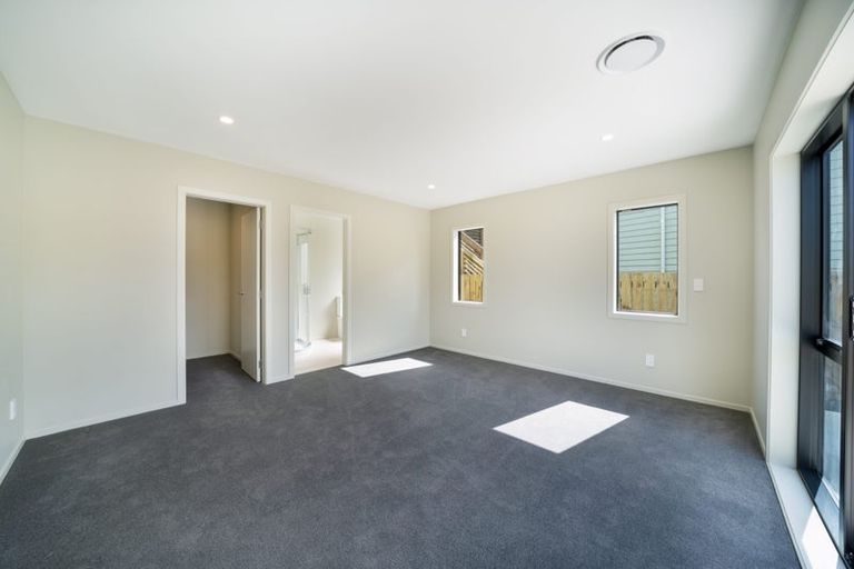 Photo of property in 5 Swinton Place, Churton Park, 6037