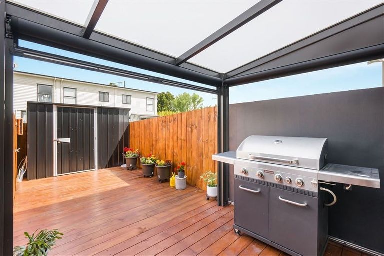 Photo of property in 84 Whenuapai Drive, Whenuapai, Auckland, 0618