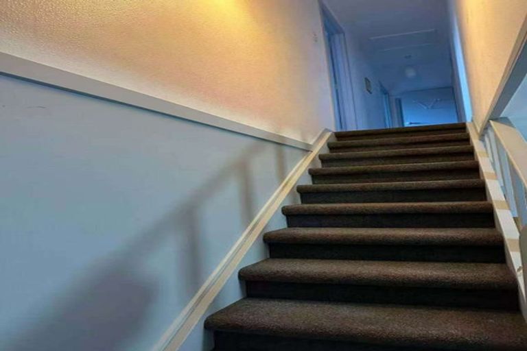 Photo of property in 50 Peter Terrace, Castor Bay, Auckland, 0620