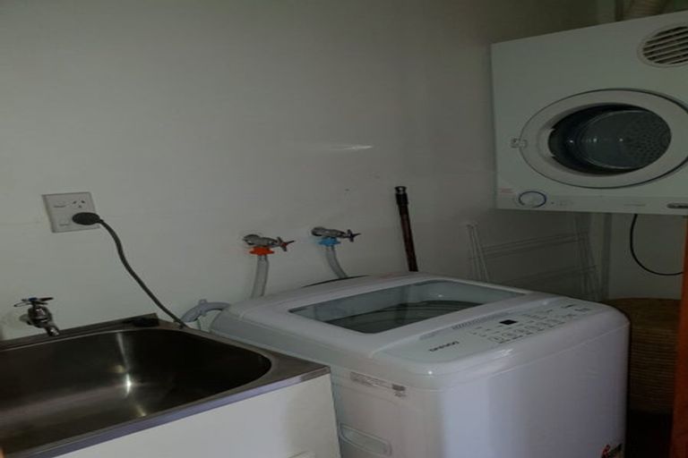 Photo of property in 66 Holloway Road, Aro Valley, Wellington, 6021