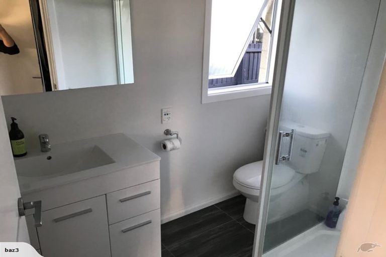 Photo of property in 19 Kinnaird Place, Hillmorton, Christchurch, 8025