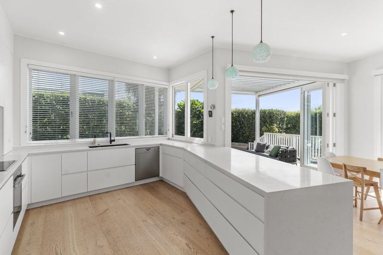 Photo of property in 40 Livingstone Street, Westmere, Auckland, 1022