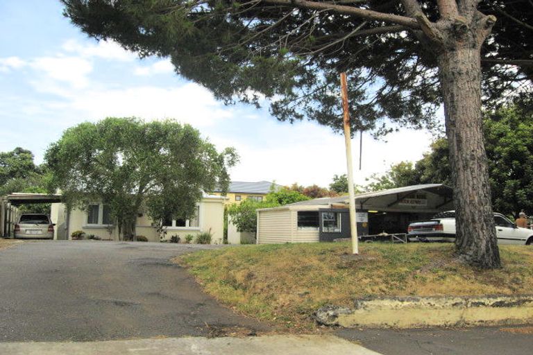 Photo of property in 2/58a Coronation Road, Mangere Bridge, Auckland, 2022