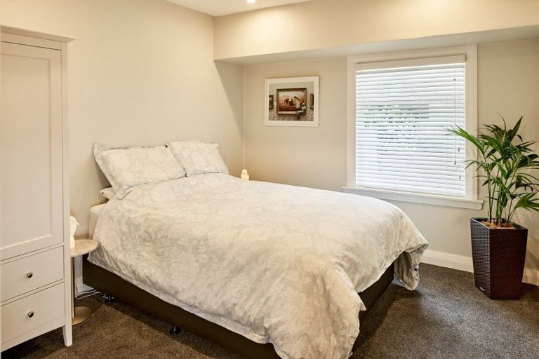 Photo of property in 69 Muritai Road, Eastbourne, Lower Hutt, 5013