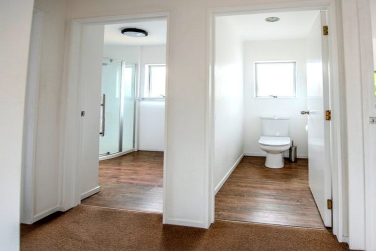 Photo of property in 4/372 Whangaparaoa Road, Stanmore Bay, Whangaparaoa, 0932