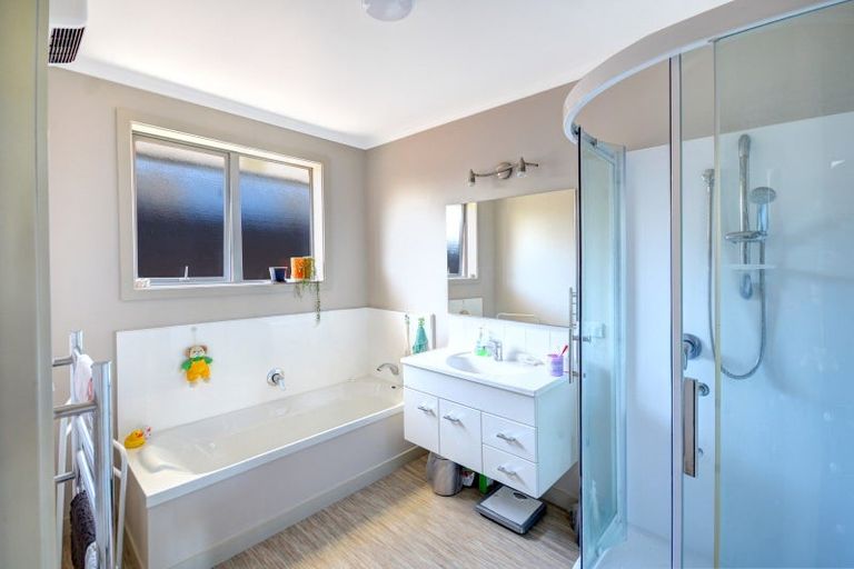 Photo of property in 73 Severn Street, Green Island, Dunedin, 9018