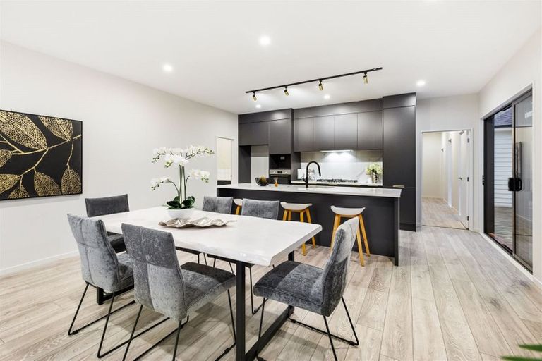 Photo of property in 35 Jeroboam Loop, Kumeu, 0810