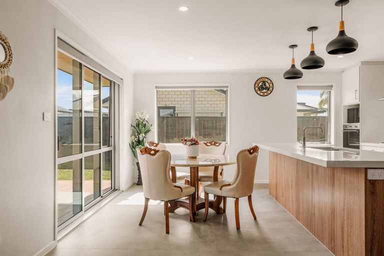 Photo of property in 143 Te Okuroa Drive, Papamoa, 3118