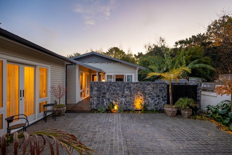 Photo of property in 96 Tasman Street, Nelson, 7010