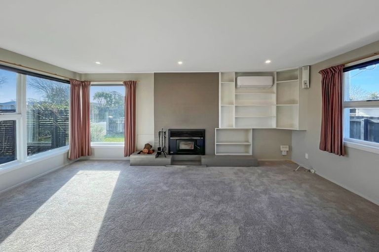 Photo of property in 3 Cottonwood Street, Parklands, Christchurch, 8083