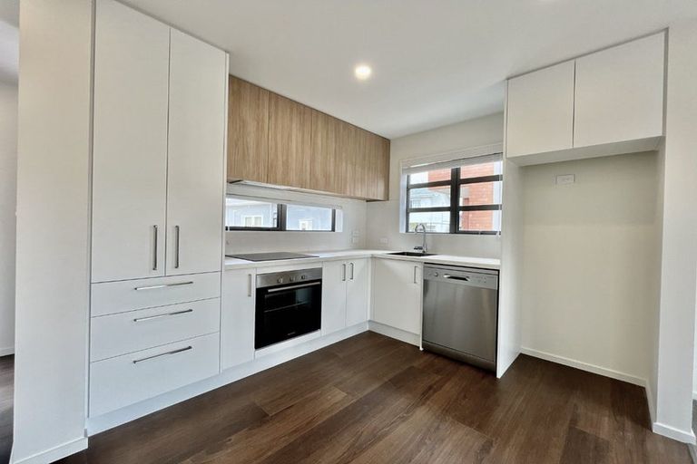 Photo of property in 9/95 Olliviers Road, Phillipstown, Christchurch, 8011