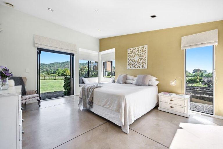 Photo of property in 69 Clevedon Kawakawa Road, Clevedon, Papakura, 2585