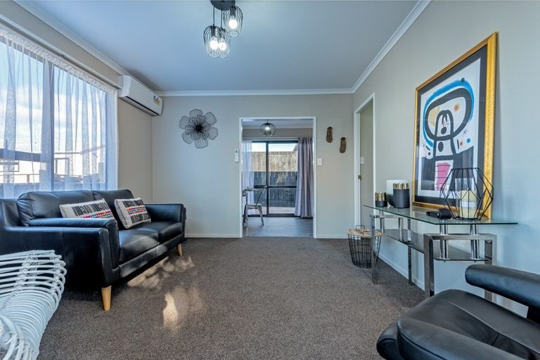 Photo of property in 34 Mcleavey Drive, Kelvin Grove, Palmerston North, 4414