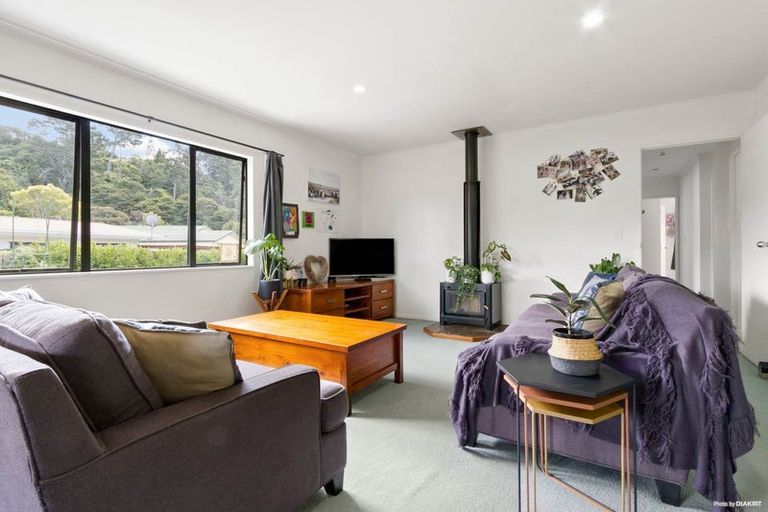 Photo of property in 52a Woodside Road, Massey, Auckland, 0614