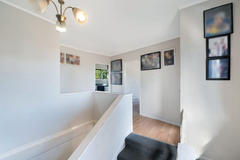 Photo of property in 381 Triangle Road, Henderson, Auckland, 0610