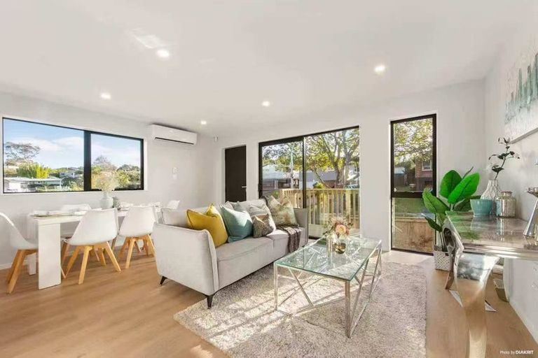 Photo of property in 4a Blue Gum Rise, Sunnyhills, Auckland, 2010