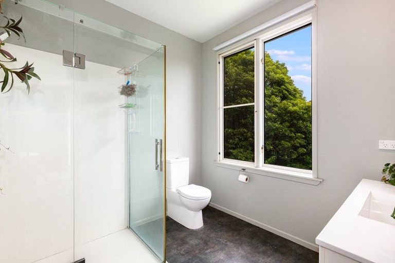 Photo of property in 65 Valley Road, Paraparaumu, 5032