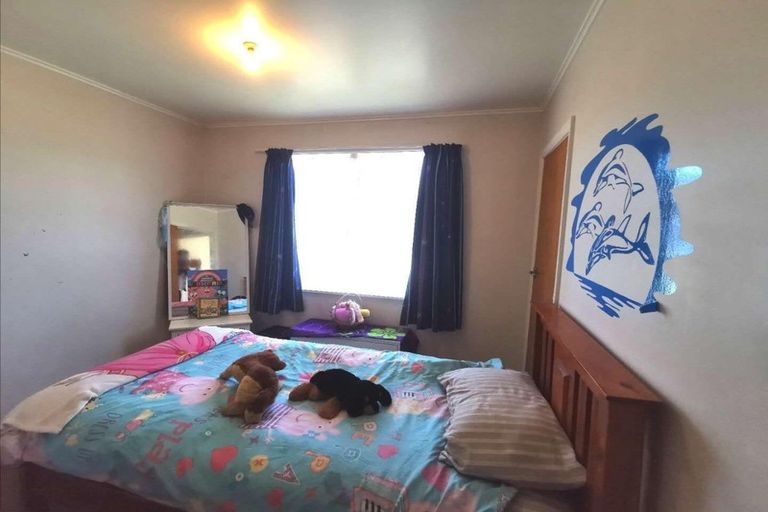 Photo of property in 21 Mcannalley Street, Manurewa East, Auckland, 2102