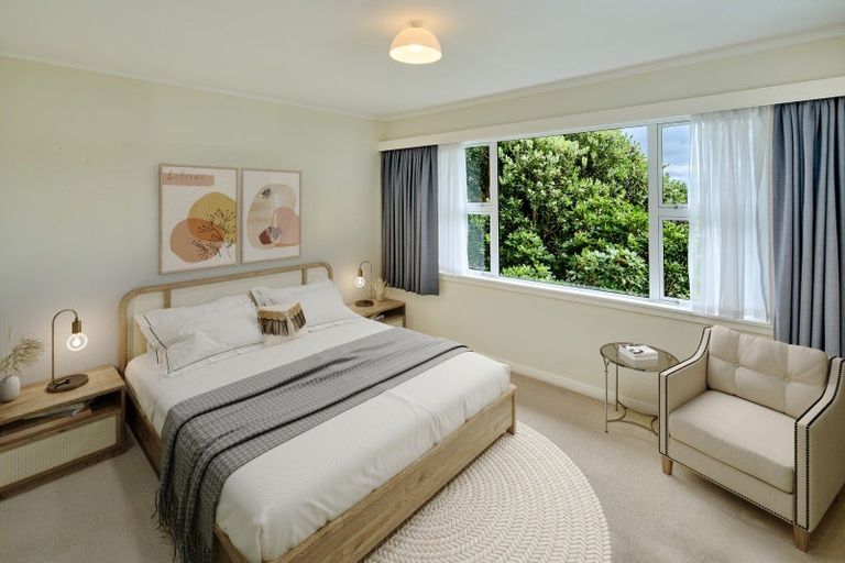 Photo of property in 28 Totara Street, Eastbourne, Lower Hutt, 5013