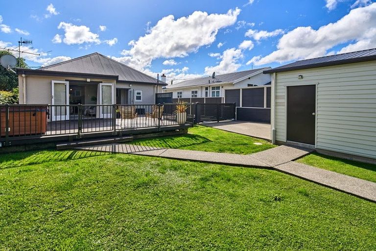 Photo of property in 11 Hathaway Avenue, Boulcott, Lower Hutt, 5010
