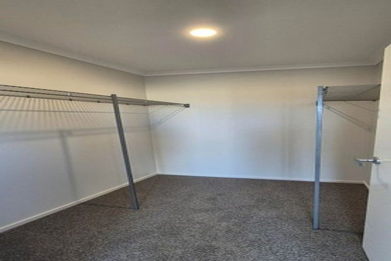 Photo of property in 43 Te Taniwha Road, One Tree Point, 0118