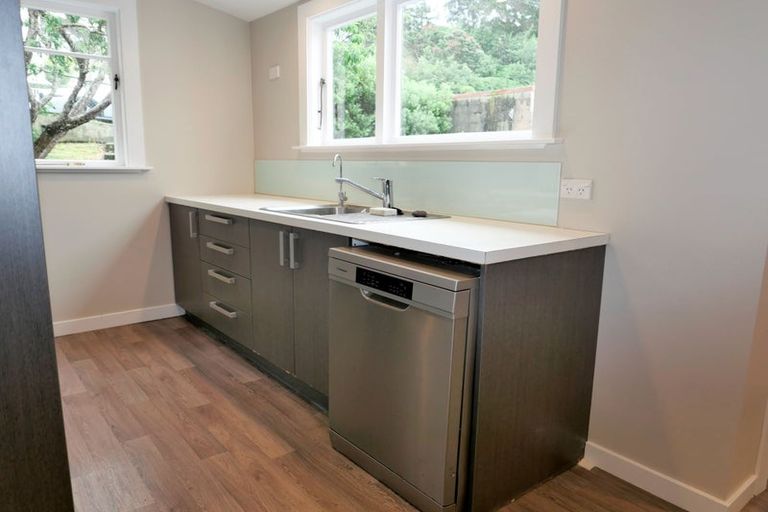 Photo of property in 9 Stanley Street, Berhampore, Wellington, 6023