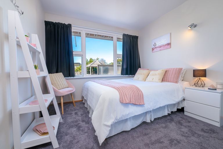 Photo of property in 71a Main Road, Redcliffs, Christchurch, 8081