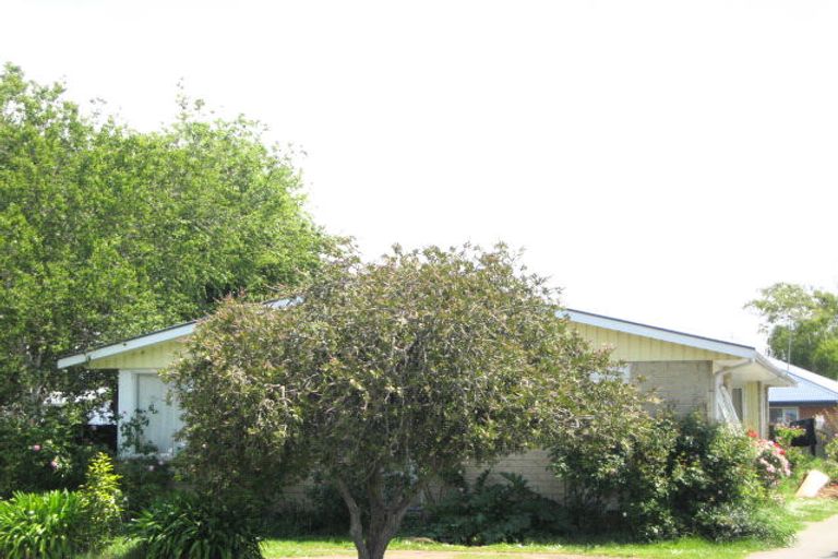 Photo of property in 5 Saint Heliers Crescent, Aranui, Christchurch, 8061